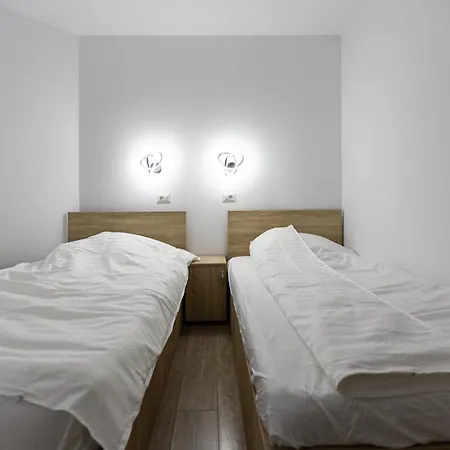 Pensiunea Aries Homestay szállás Craiova